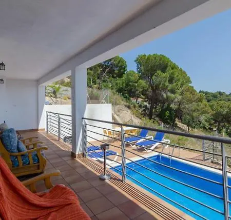 Sleeps 9 Pool Wifi Villa *