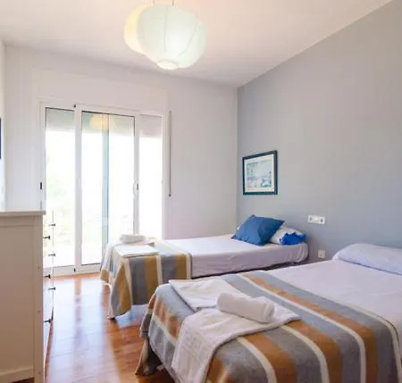 Sleeps 9 Pool Wifi Lloret de Mar